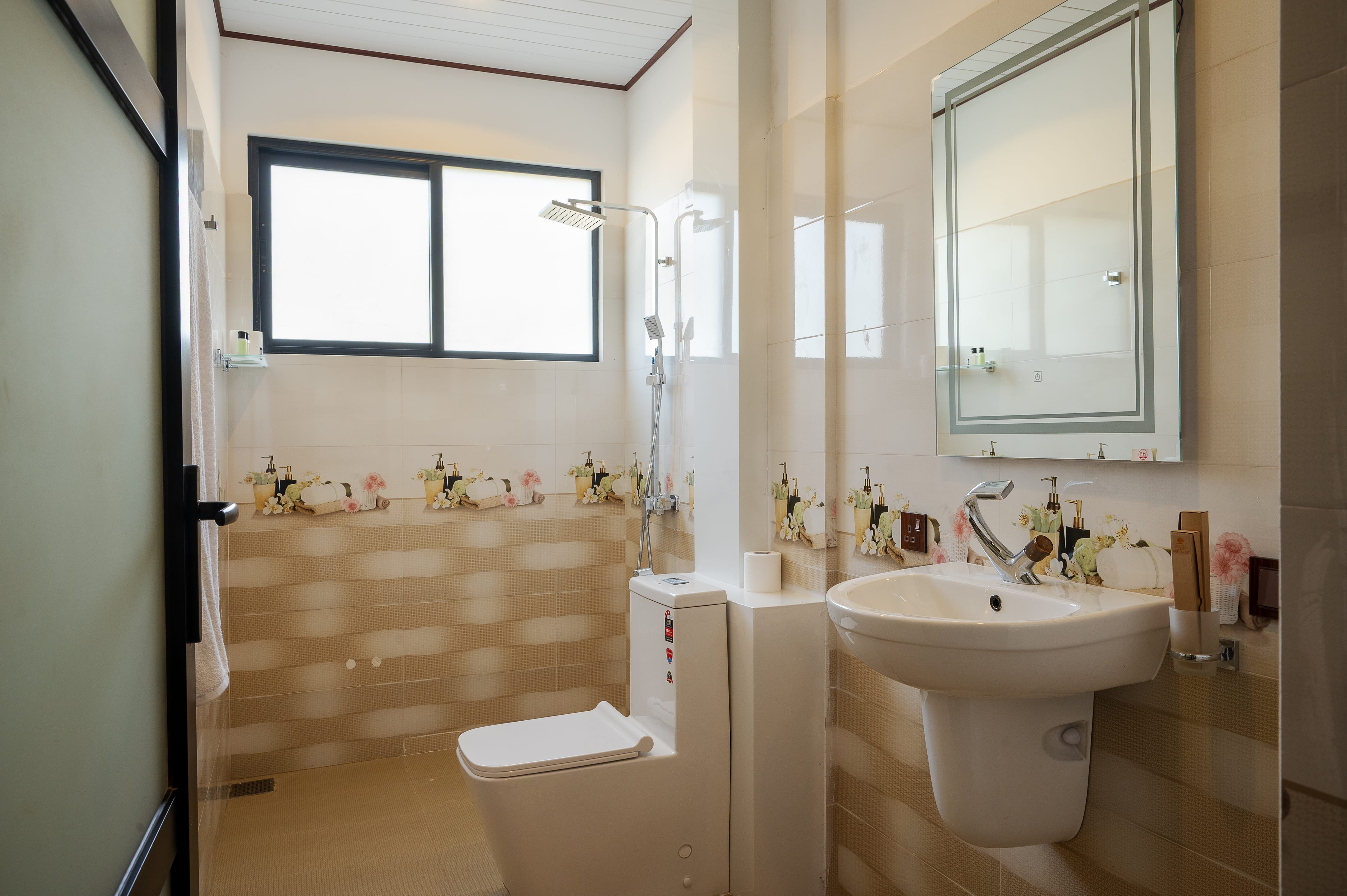 En-Suite Bathroom
