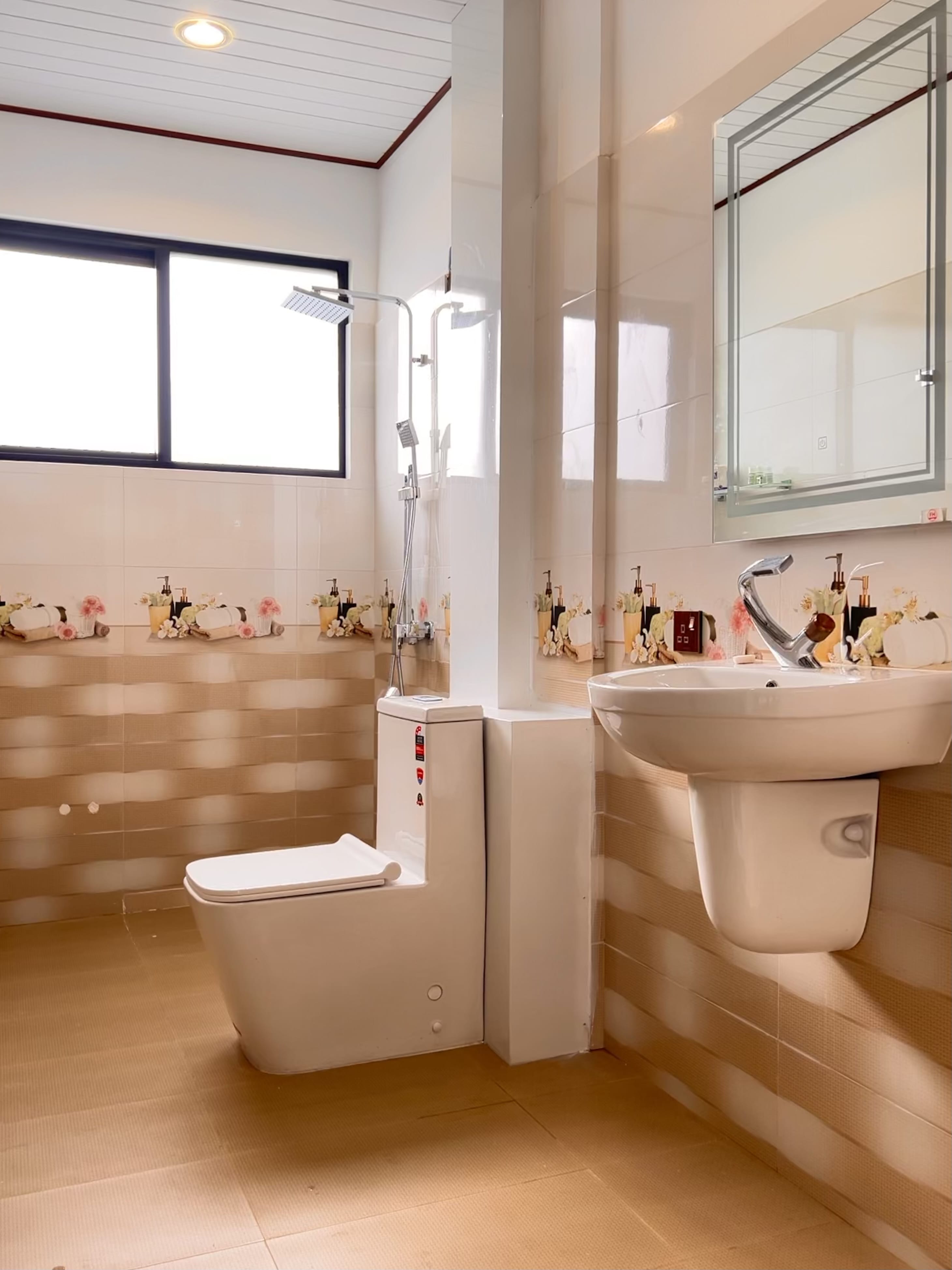Bathroom & Shower